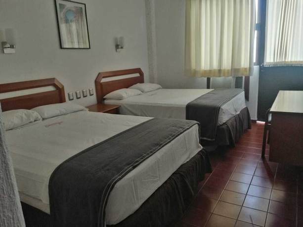Imagen de la habitación del Hotel Candilejas Playa. Foto 14