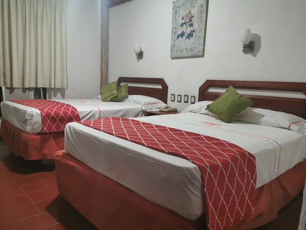Imagen de la habitación del Hotel Candilejas Playa. Foto 17