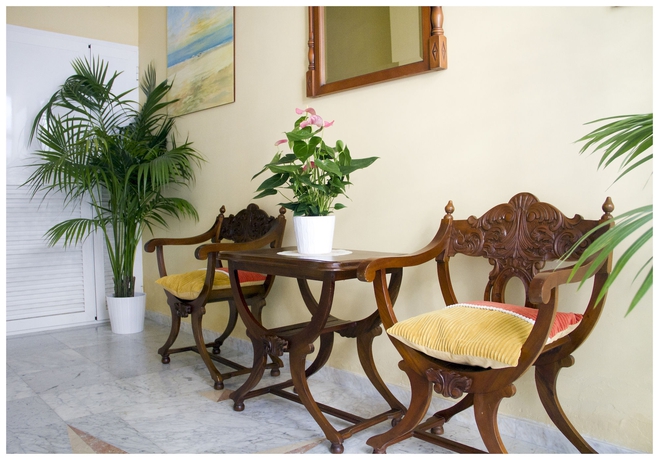 Imagen de los interiores del Hotel Candisol Cozy Inns. Foto 10