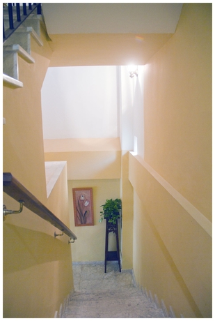 Imagen de los interiores del Hotel Candisol Cozy Inns. Foto 11