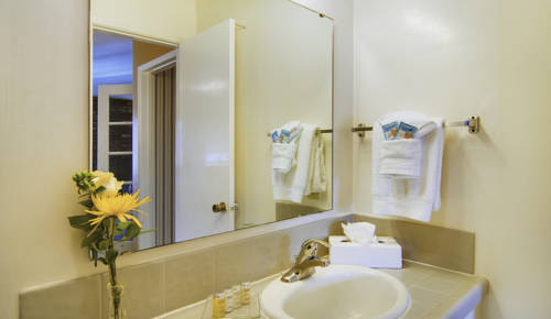 Imagen de la habitación del Hotel Candle Light Inn. Foto 13