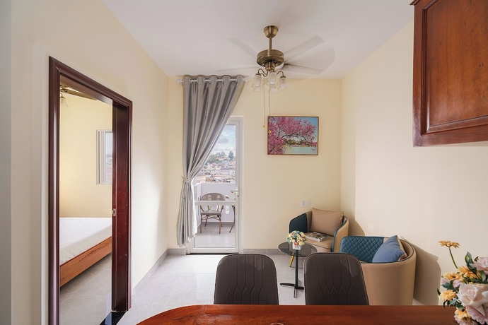 Imagen de la habitación del Hotel CandlePine Suites. Foto 1