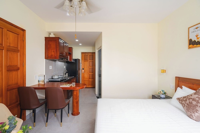 Imagen de la habitación del Hotel CandlePine Suites. Foto 3