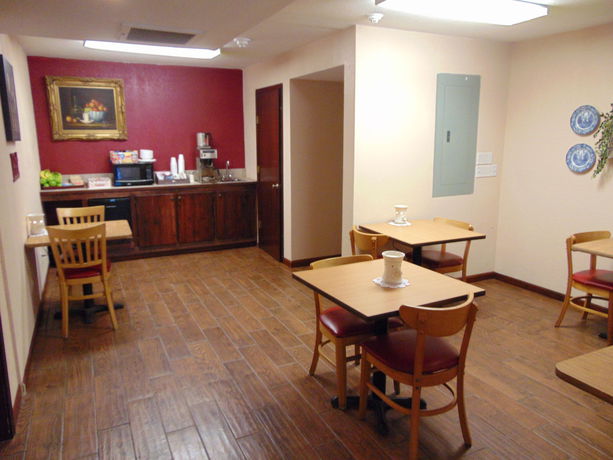 Imagen de los interiores del Hotel Candlelight Inn, Branson. Foto 13