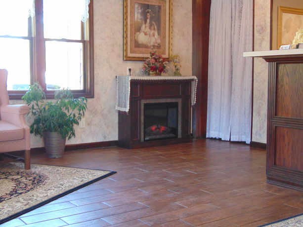 Imagen de los interiores del Hotel Candlelight Inn, Branson. Foto 15