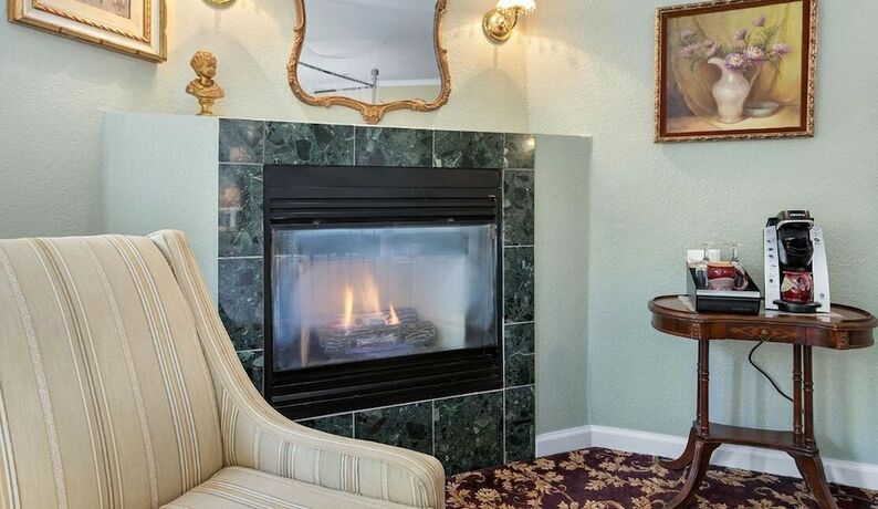 Imagen de la habitación del Hotel Candlelight Inn Napa Valley. Foto 16