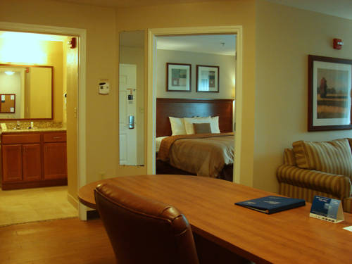 Imagen de la habitación del Hotel Candlewood Suites Aberdeen-edgewood-bel Air. Foto 12