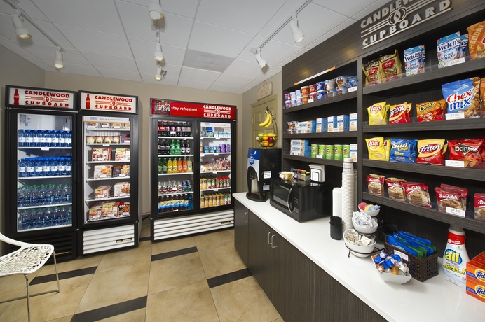 Imagen del bar/restaurante del Hotel Candlewood Suites Alexandria - Fort Belvoir, An Ihg. Foto 3
