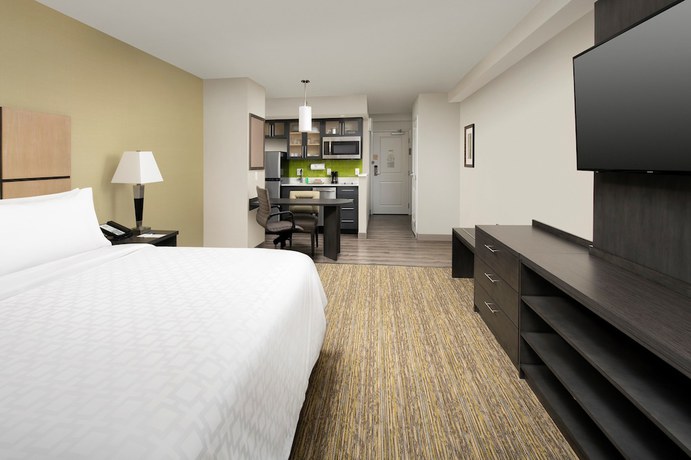 Imagen de la habitación del Hotel Candlewood Suites Alexandria West, an IHG. Foto 12