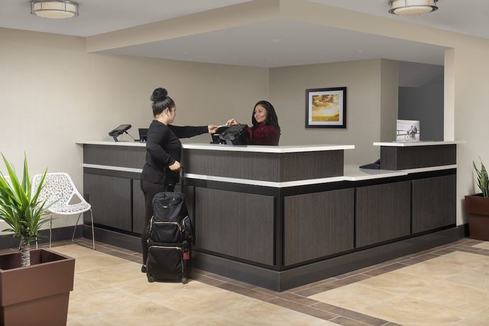 Imagen de los interiores del Hotel Candlewood Suites Alexandria West, an IHG. Foto 19