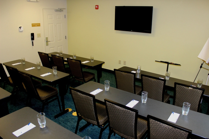 Imagen de los interiores del Hotel Candlewood Suites Arundel Mills Bwi Airport. Foto 11