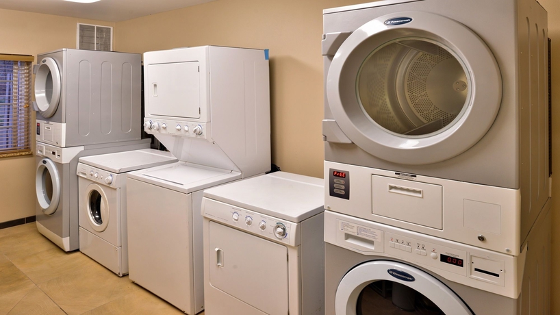 Imagen de los interiores del Hotel Candlewood Suites Athens, An Ihg. Foto 15