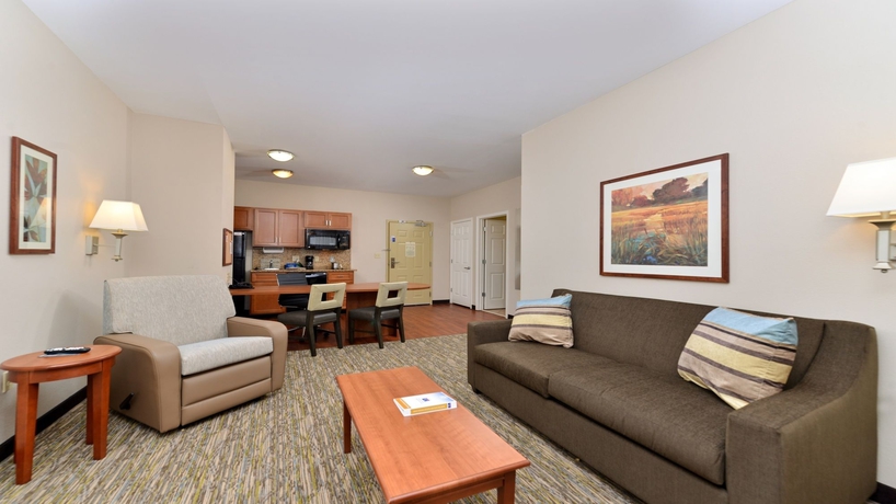 Imagen de los interiores del Hotel Candlewood Suites Athens, An Ihg. Foto 16