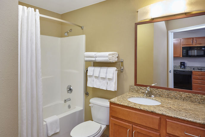 Imagen de la habitación del Hotel Candlewood Suites Aurora-naperville, An Ihg. Foto 3