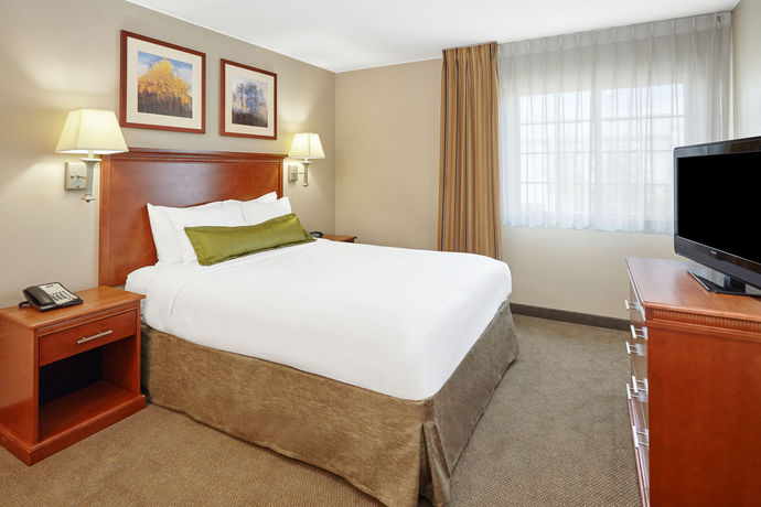 Imagen de la habitación del Hotel Candlewood Suites Aurora-naperville, An Ihg. Foto 9