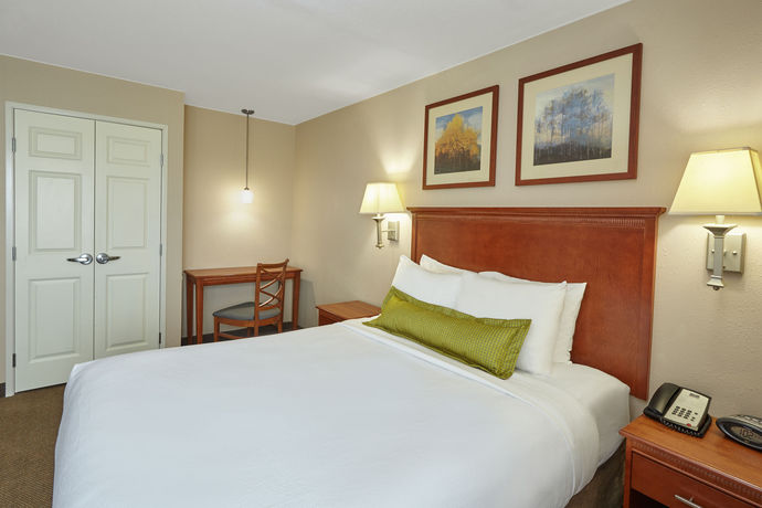 Imagen de la habitación del Hotel Candlewood Suites Aurora-naperville, An Ihg. Foto 11