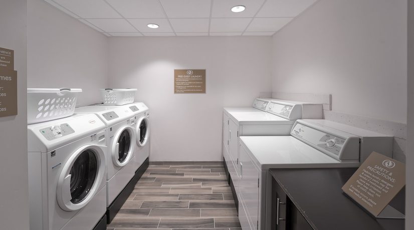 Imagen general del Hotel Candlewood Suites Baltimore - Inner Harbor, an IHG. Foto 1