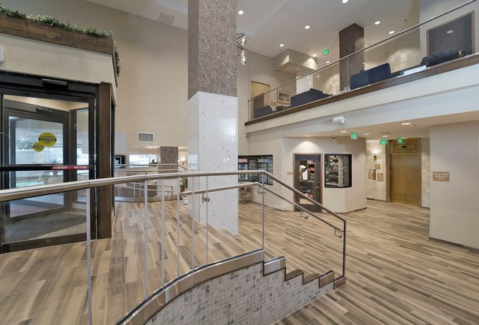 Imagen de los interiores del Hotel Candlewood Suites Baltimore - Inner Harbor, an IHG. Foto 12