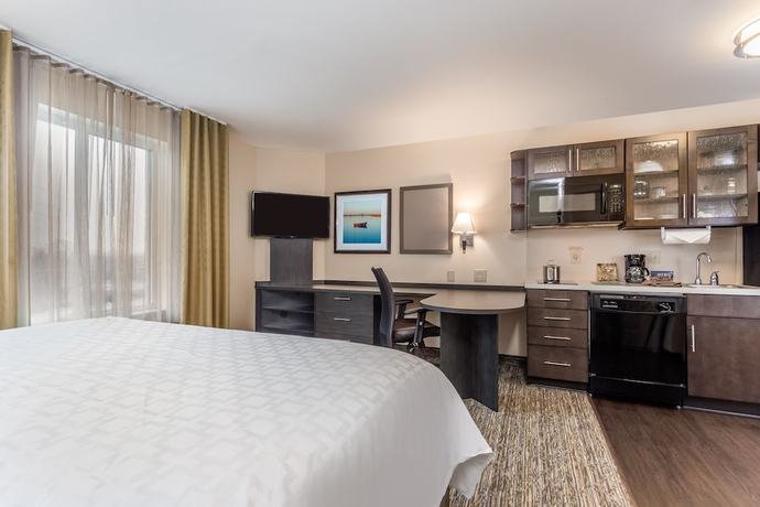 Imagen de la habitación del Hotel Candlewood Suites Bensalem - Philadelphia Area, an IHG. Foto 7