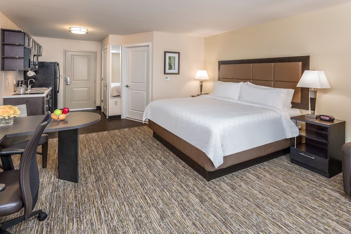 Imagen de la habitación del Hotel Candlewood Suites Bensalem - Philadelphia Area, an IHG. Foto 16
