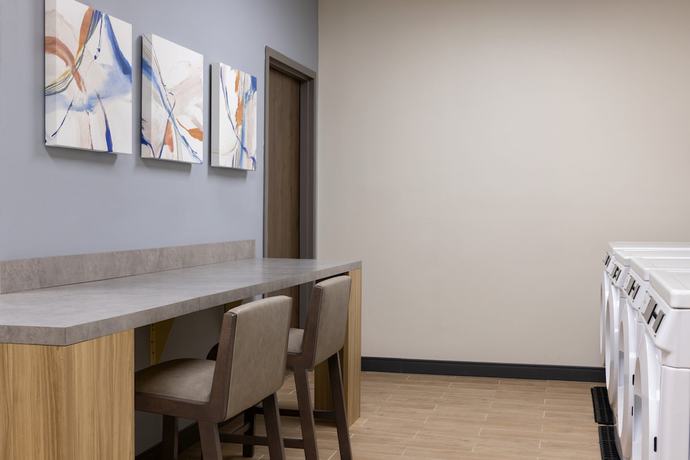Imagen de los interiores del Hotel Candlewood Suites Bessemer - Birmingham Sw, An Ihg. Foto 19