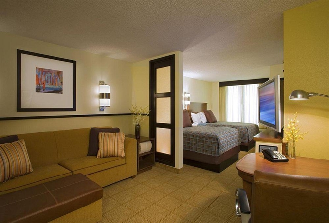 Imagen general del Hotel Candlewood Suites Birmingham - Inverness, an IHG. Foto 10