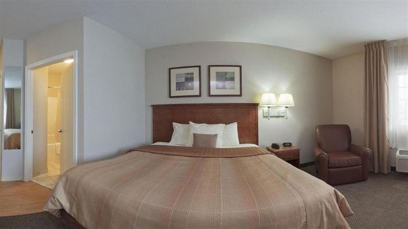 Imagen de los interiores del Hotel Candlewood Suites Bismarck, An Ihg. Foto 8