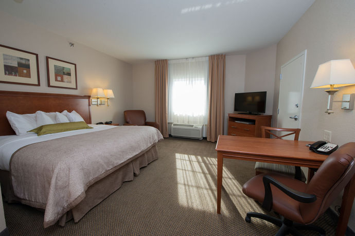 Imagen de los interiores del Hotel Candlewood Suites Bismarck, An Ihg. Foto 11