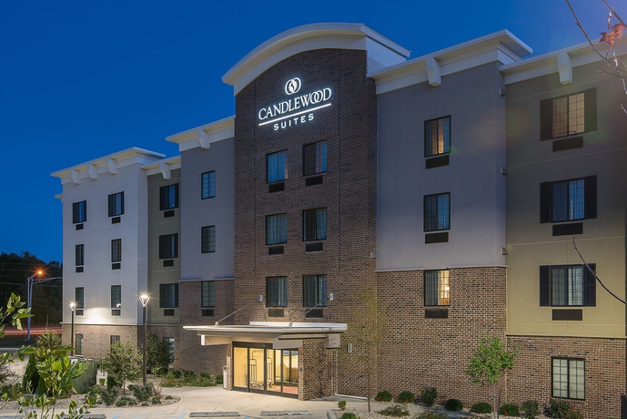 Imagen de los exteriores del Hotel Candlewood Suites Bloomington. Foto 9