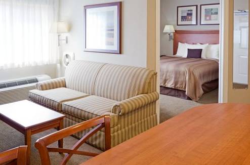 Imagen de la habitación del Hotel Candlewood Suites Bordentown-trenton. Foto 11