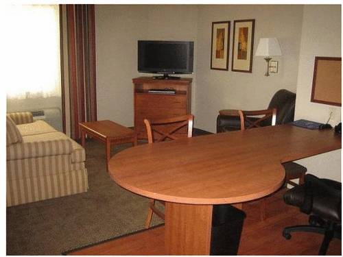 Imagen de la habitación del Hotel Candlewood Suites Bordentown-trenton. Foto 13