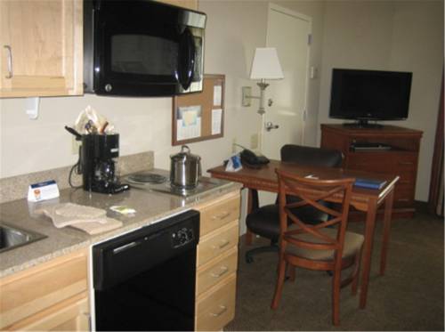 Imagen de la habitación del Hotel Candlewood Suites Bordentown-trenton. Foto 15