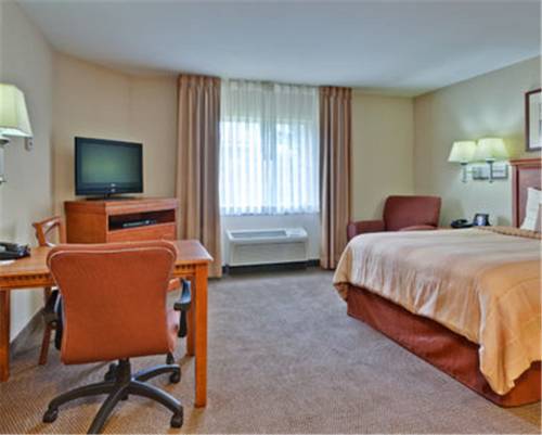 Imagen de la habitación del Hotel Candlewood Suites Bowling Green. Foto 4