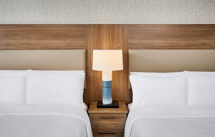 Imagen de la habitación del Hotel Candlewood Suites Burlington Conference Centre by IHG. Foto 7