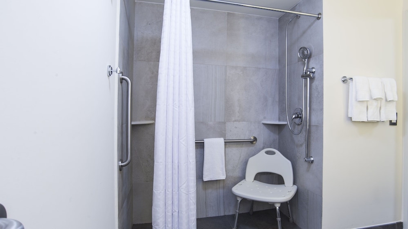 Imagen de la habitación del Hotel Candlewood Suites - Celaya. Foto 5