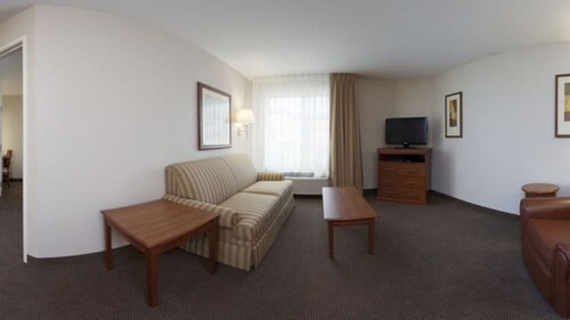 Imagen de la habitación del Hotel Candlewood Suites Champaign-urbana University Area, An Ihg. Foto 7