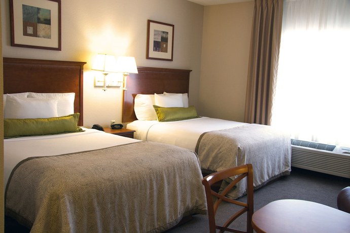 Imagen de la habitación del Hotel Candlewood Suites Champaign-urbana University Area, An Ihg. Foto 16