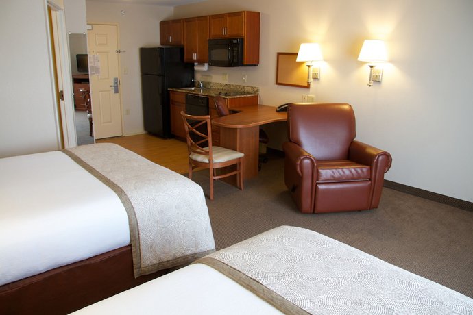 Imagen de la habitación del Hotel Candlewood Suites Champaign-urbana University Area, An Ihg. Foto 19