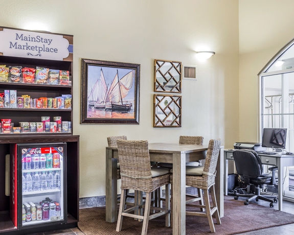 Imagen del bar/restaurante del Hotel Candlewood Suites Charleston Mt Pleasant, An Ihg. Foto 2