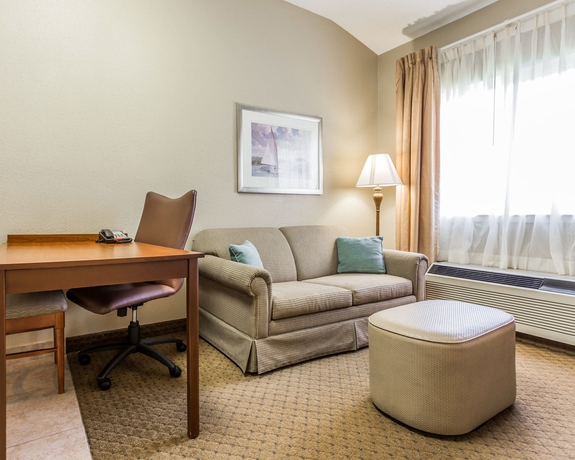 Imagen de los interiores del Hotel Candlewood Suites Charleston Mt Pleasant, An Ihg. Foto 10