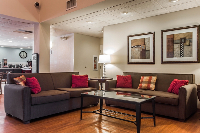 Imagen de los interiores del Hotel Candlewood Suites Charlotte - Arrowood, An Ihg. Foto 13