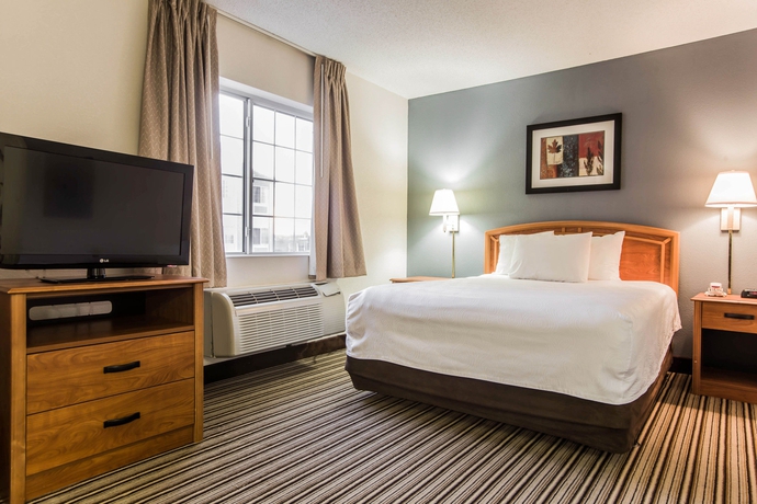 Imagen de la habitación del Hotel Candlewood Suites Charlotte - Arrowood, An Ihg. Foto 11