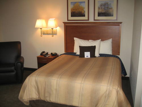 Imagen de la habitación del Hotel Candlewood Suites Cheyenne. Foto 1