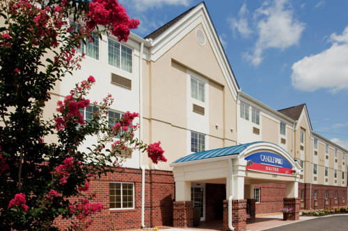 Imagen de la habitación del Hotel Candlewood Suites Colonial Heights - Fort Lee. Foto 2