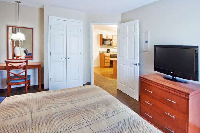 Imagen de la habitación del Hotel Candlewood Suites Columbus Fort Benning, An Ihg. Foto 9