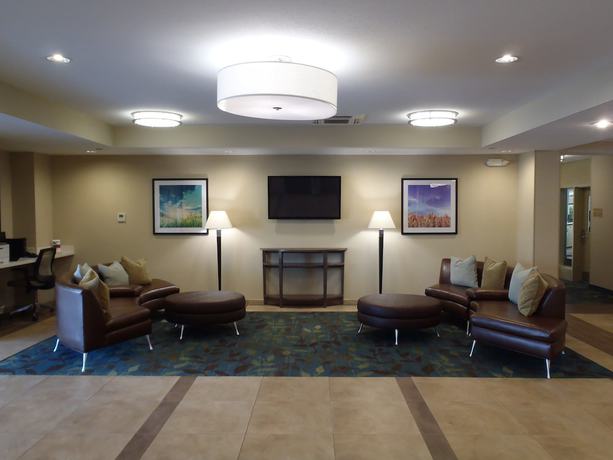 Imagen de los interiores del Hotel Candlewood Suites Columbus-Northeast, an IHG. Foto 16
