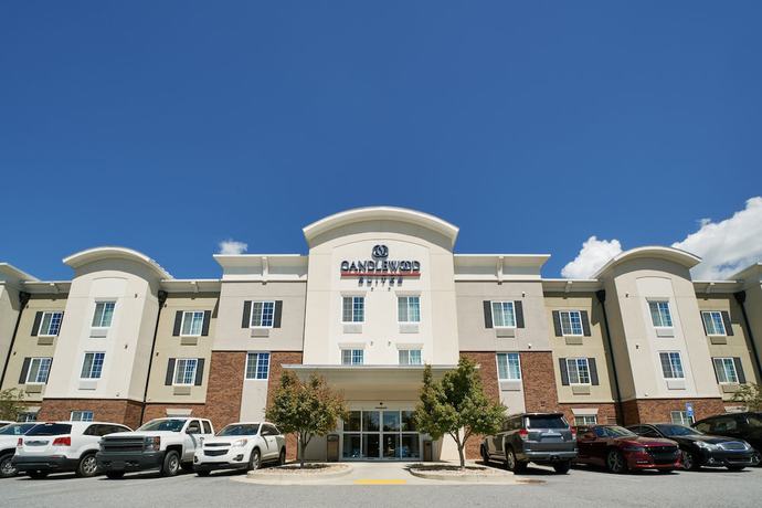 Imagen general del Hotel Candlewood Suites Columbus-Northeast, an IHG. Foto 2
