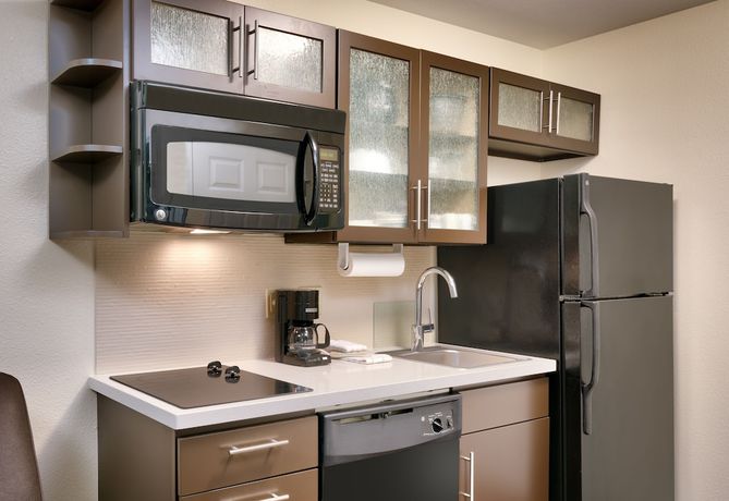 Imagen de la habitación del Hotel Candlewood Suites Dallas Plano East Richardson, an IHG. Foto 10