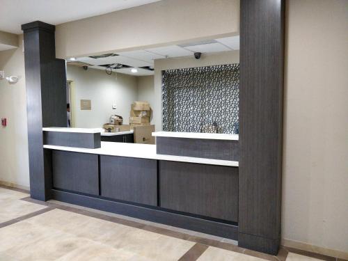 Imagen de los interiores del Hotel Candlewood Suites Dallas - Plano W Medical Center. Foto 6