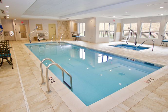 Imagen de la piscina del Hotel Candlewood Suites Dumfries - Quantico, an IHG. Foto 19